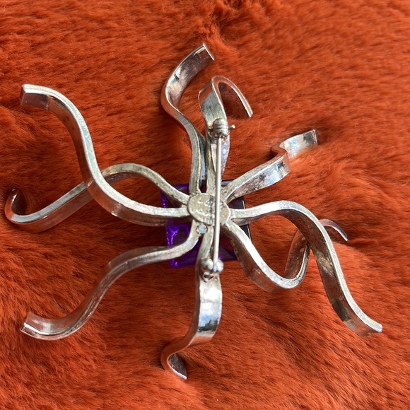 Cecile & Jeanne vintage purple and silver Brooch - Picture 3 of 4